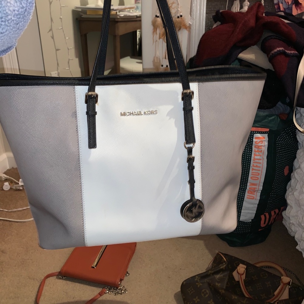 Michael kors shoulder bag